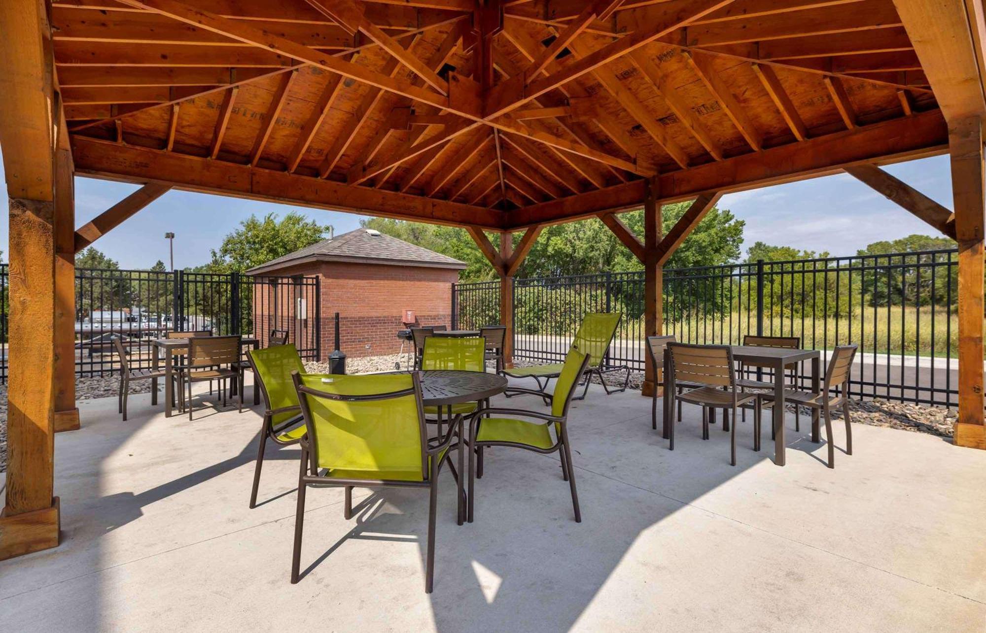 Extended Stay America Suites - Wichita - East Esterno foto